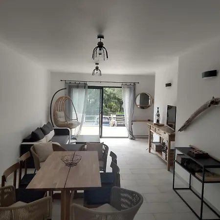 Bois Flottes ヴィラ *