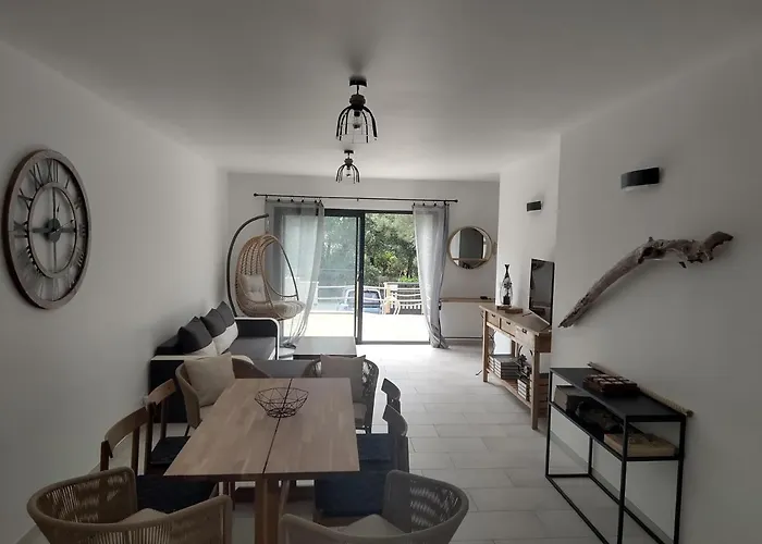 Bois Flottes Villa *